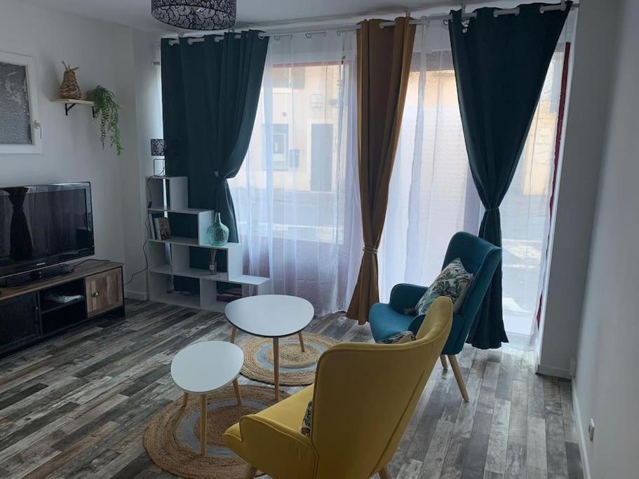Appartement Avec Cours Ж'єн Екстер'єр фото